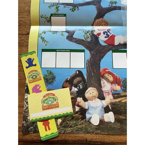 VTG 80s Cabbage Patch Kid Birth Certificates Adoption Papers Birthday Cards Book - Picture 8 of 9